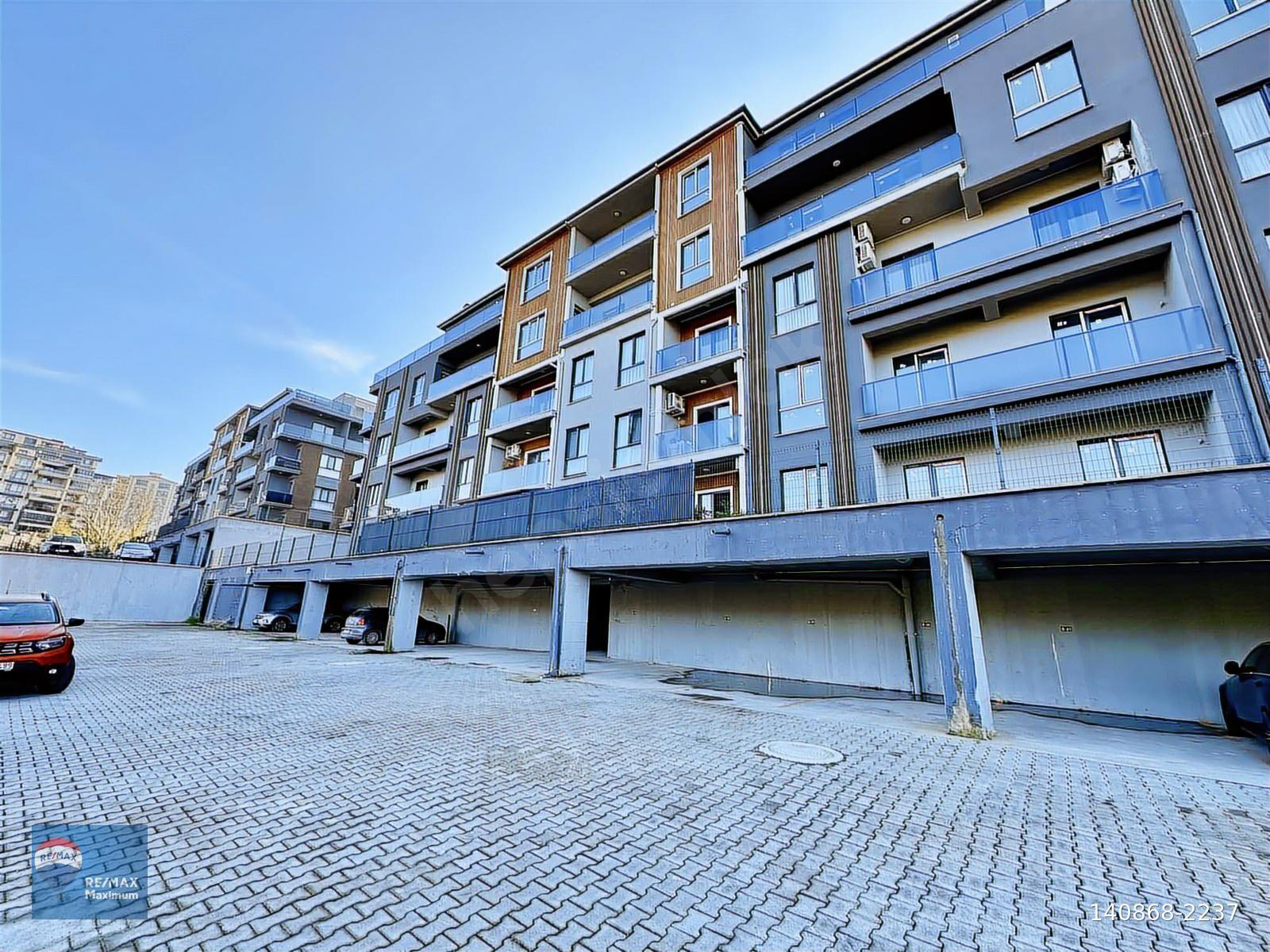 Başiskele Akkurt Royal City de Satılık 3+1 Dubleks Daire