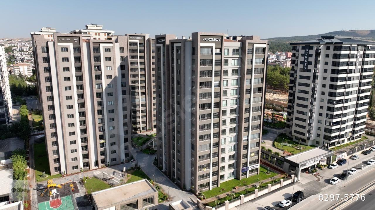 Merkezi Konumda, Emsallerine Fark Atan Bir sitede Satılık 4,5+1