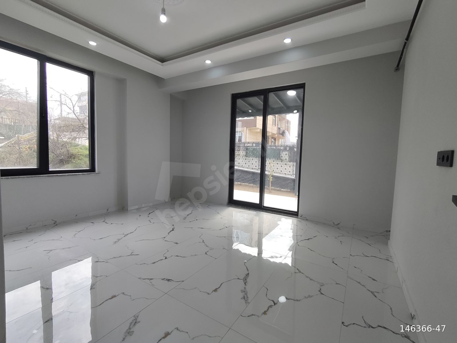 KARASUDA ASANSÖRLÜ SIFIR SATILIK FIRSAT DAİRELER