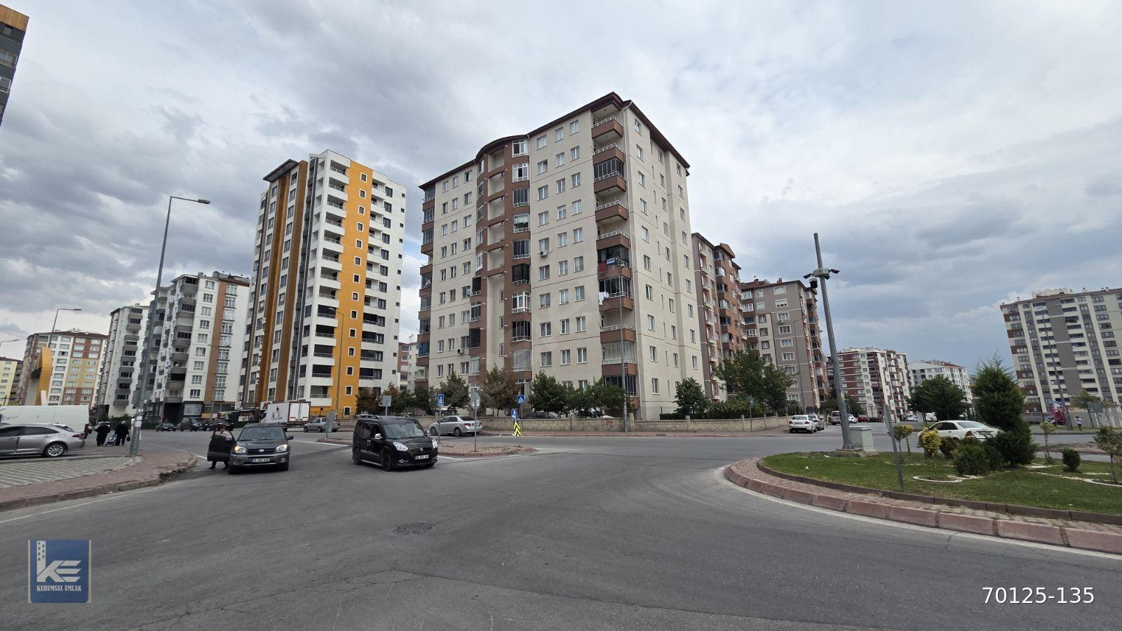 ERTUĞRULGAZİ SAMANYOLU SİTELERİNDE SATILIK ARA KAT DAİRE