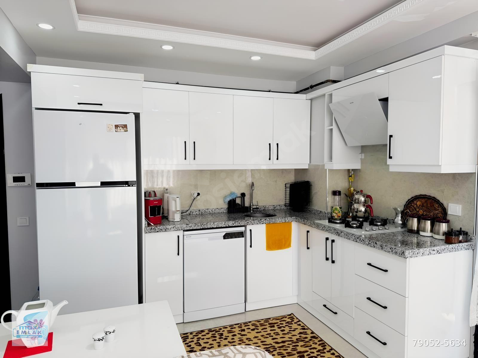 BANDIRMA MAVİ EMLAKTAN 1+1 YÜKSEK GİRİŞ LÜKS SATILIK DAİRE