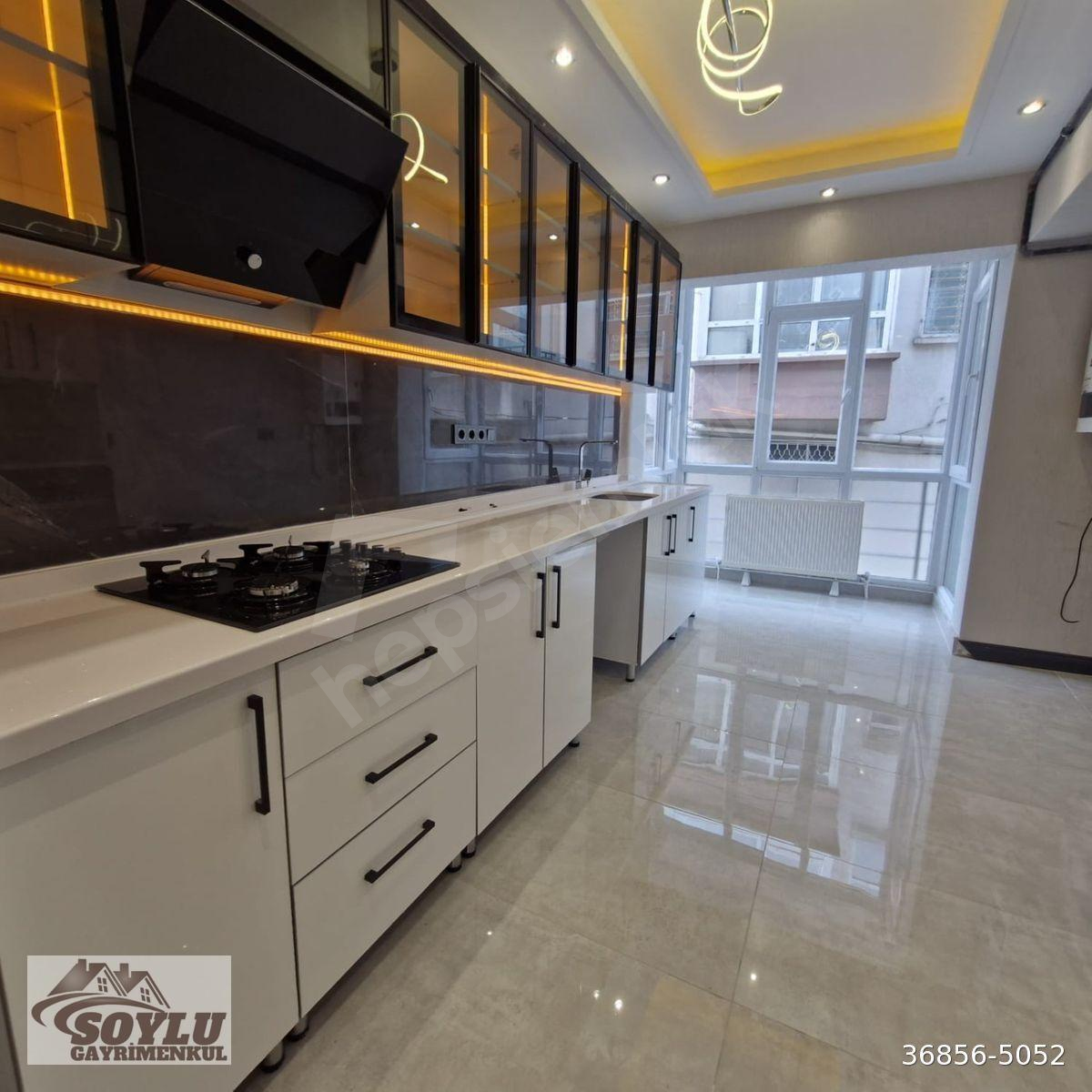 SOYLU GAYRİMENKUL'DEN DİKMEN CADDESİ ÜZERİNDE 140M2 3+1 1. KAT FULL YAPILI LÜKS SATILIK DAİRE