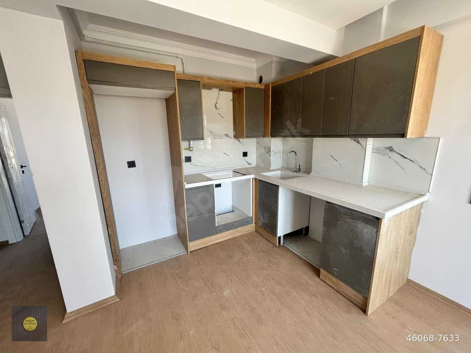 EMLAK CENTER'DAN MURADİYE MAH.HAVUZ CEPELİ SATILIK 1+1 ARA KAT