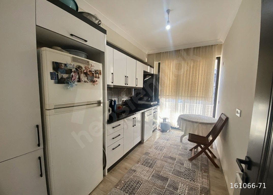 BURHANİYE BADEMALANINDA SATILIK 2+1 DAİRE