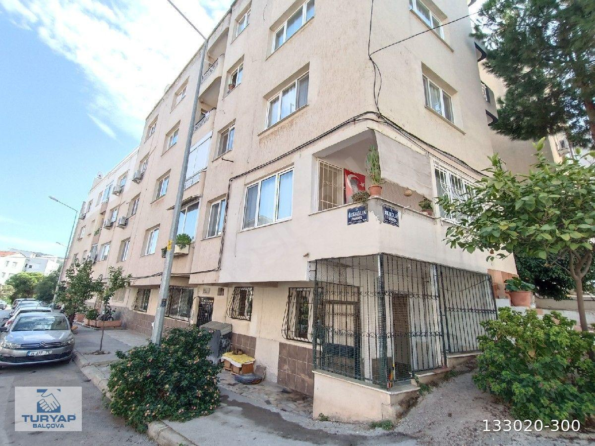 Teleferik Pazaryeri Yakını Satılık 2+1 Bakımlı Köşe Daire