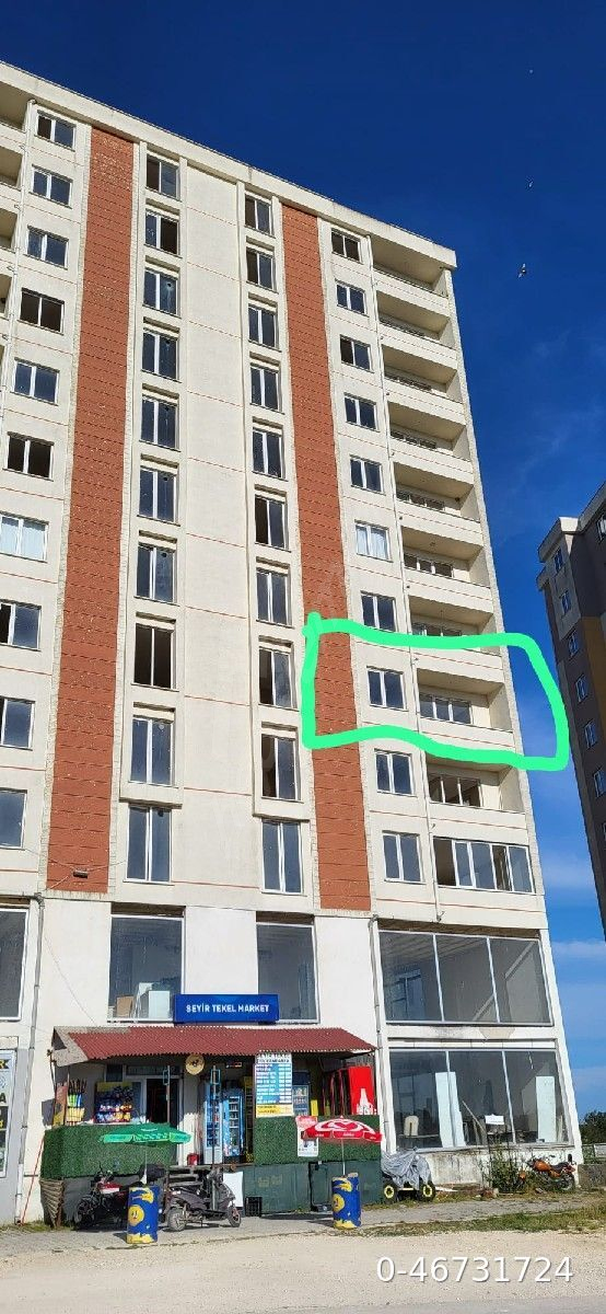 Tekirdağ Çerkezköy Kızılpınar seyir konutları 4 kat ön cephe 75 market üstü