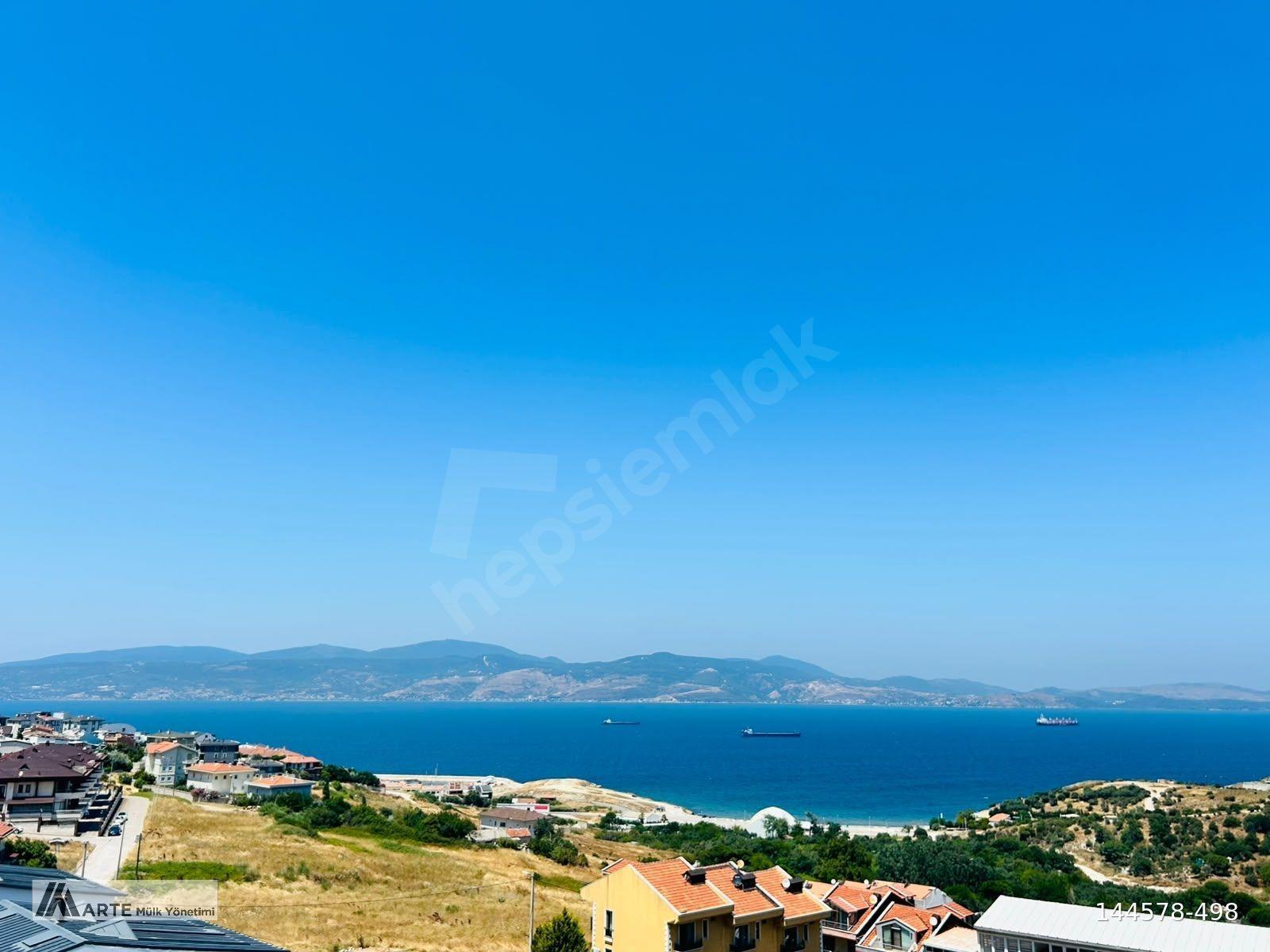 HACI YUSUF MAH. 240 M2 DENİZ MANZARALI 4+1 BALKONLU, TERASLI,
