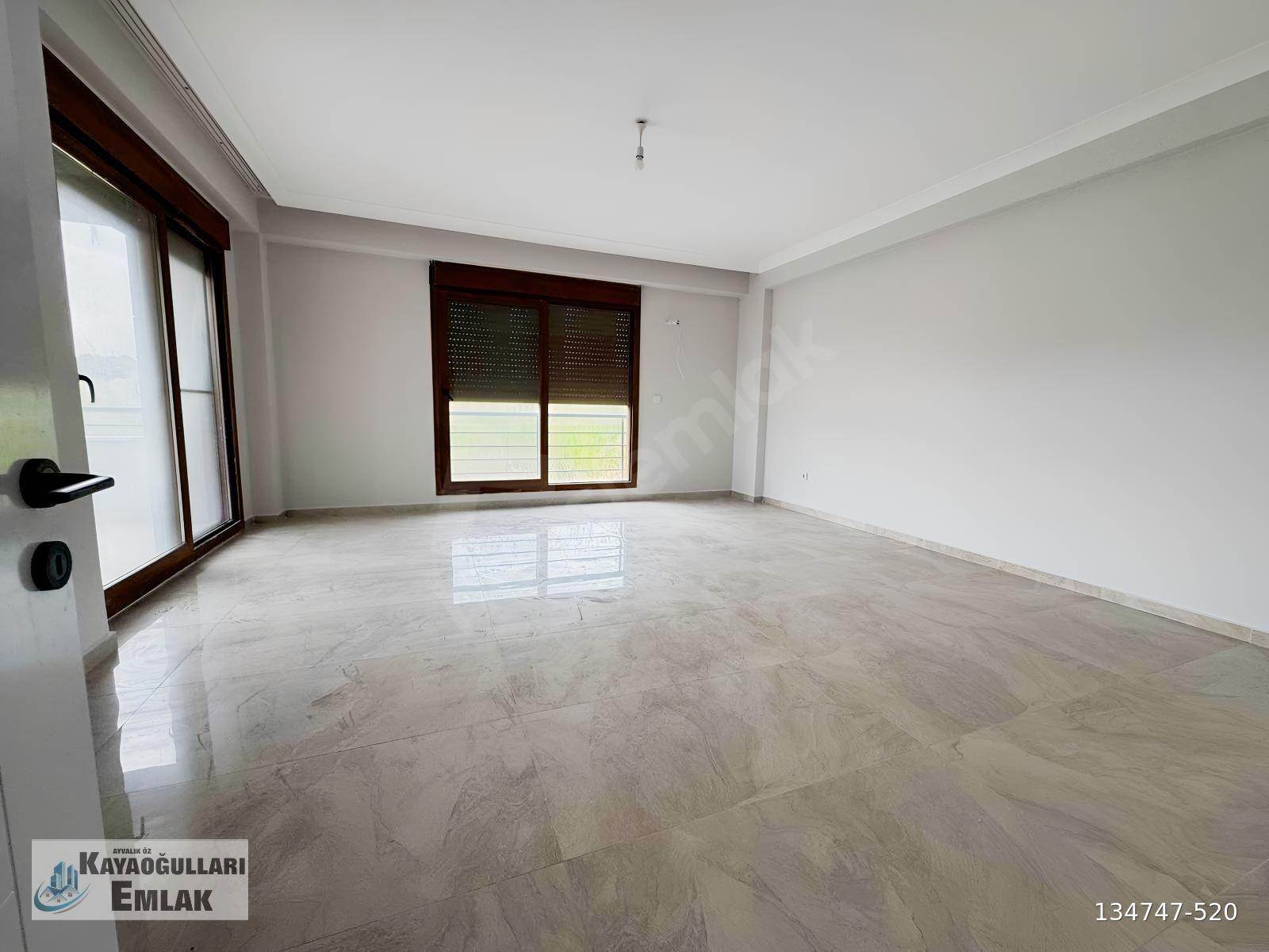 Ayvalık Özkayaoğulları Emlak 150 evler mh kiralık 3+1 daire