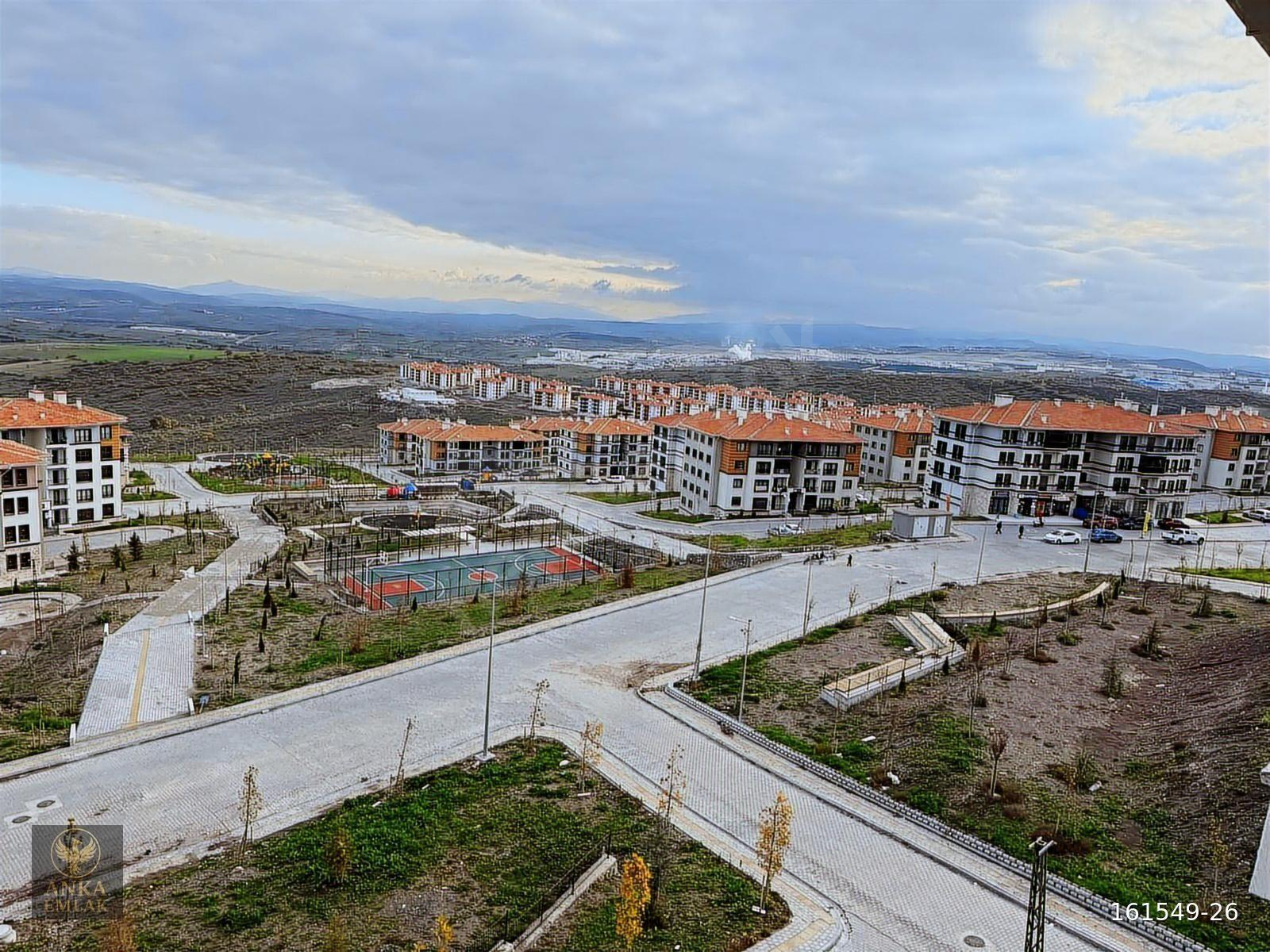ANKA EMLAK 2 ETAP TA EN ÜST KAT ŞEHİR MERKEZİ AYAK ALTINDA KİRAL