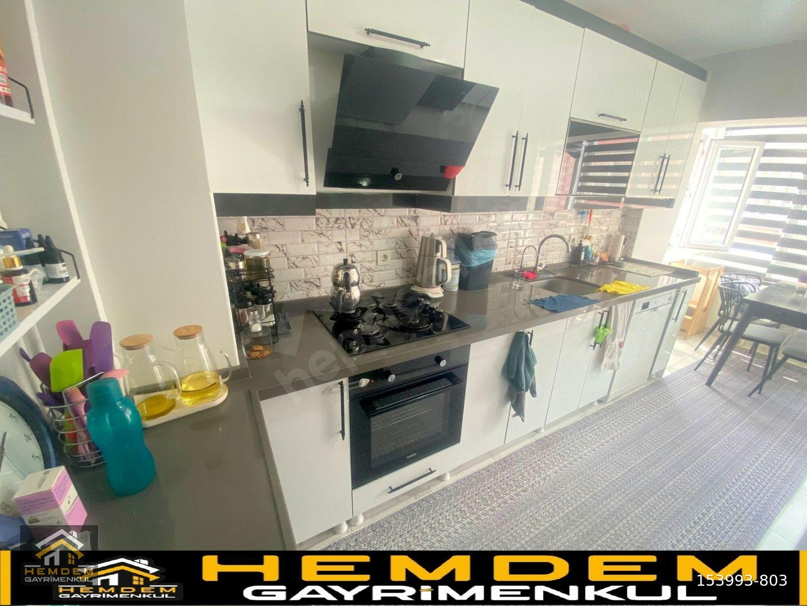 HEMDEM GAYRİMENKUL'DEN TOPÇU'DA GENİŞ FERAH ANKASTRE MUTFAKLI 2+1 SATILIK DAİRE