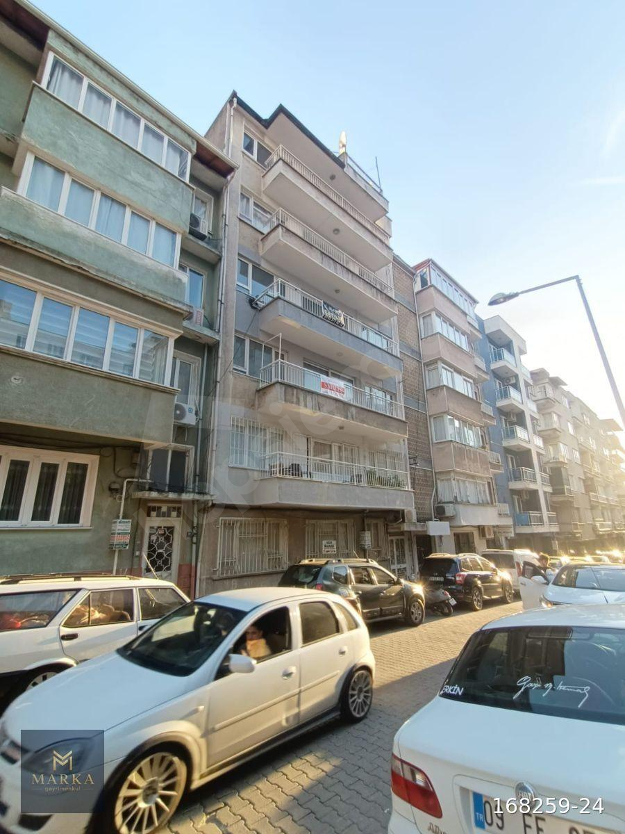 MARKA'DAN ZAFER MAH. CADDE ÜZERİNDE ARAKAT DAİRE