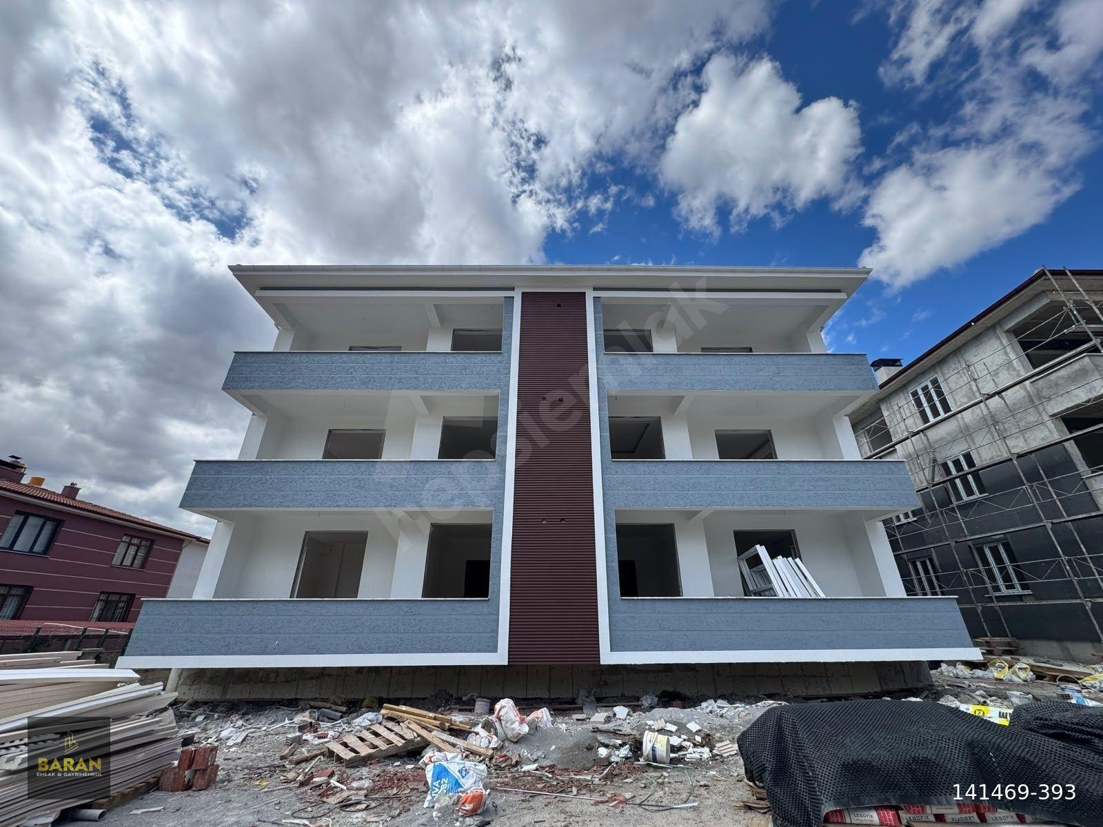 YUNUSEMRE MAHALLESİNDE 2+1 SATILIK DAİRE