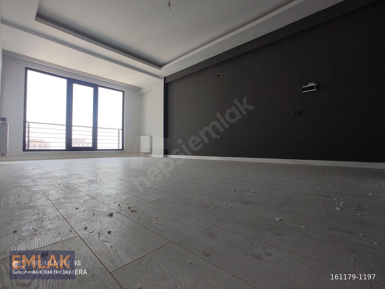 KÖRFEZ MAHALLESİ DENİZ MANZARALI GENİŞ 1+1 KİRALIK DAİRE