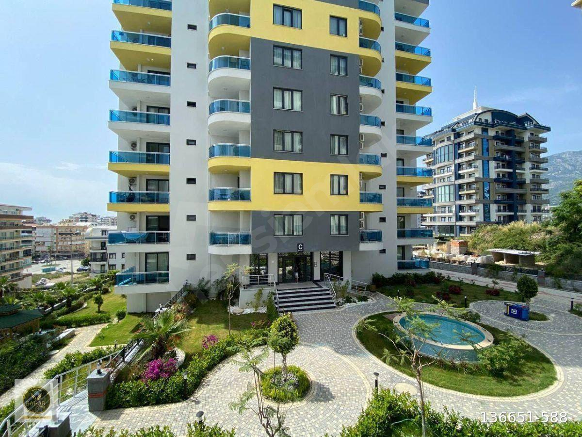 DENİZE 300 METRE OTELİ ARATİRMAYAN LÜKS SİTE İCİ