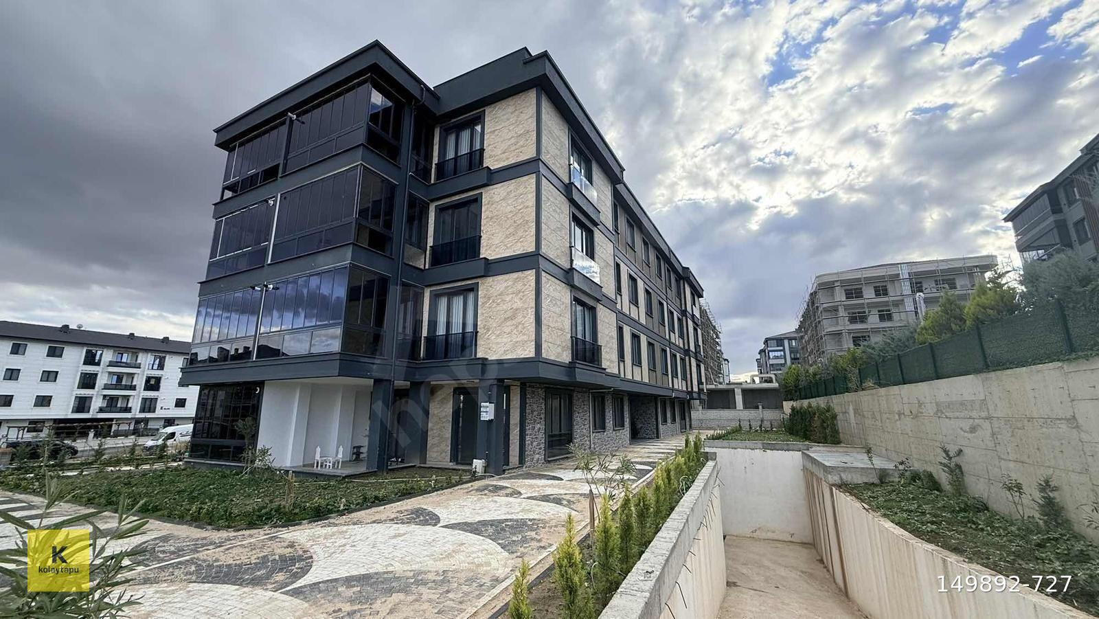 KOLAYTAPU Zafer Mh. Havuzlu Site Dublex Teraslı 5+1 Sıfır Daire