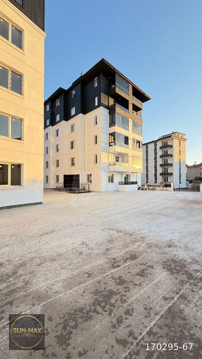 BATIALAGÖZ'DE SİTE İÇİ ARAKAT 1+1 SIFIR DAİRE