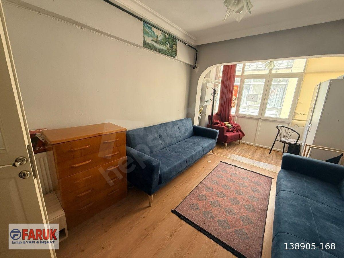 Balıkesir Bandırma'da çarşı merkezde eşyalı daire