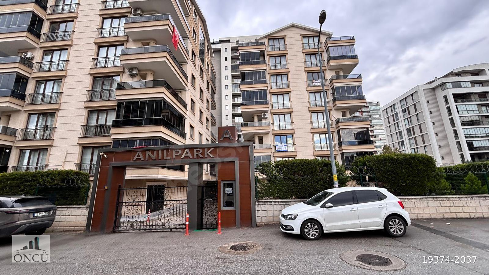 Nilüfer Anılpark Sitesi'nde Ara Kat 3+1 Satılık Daire
