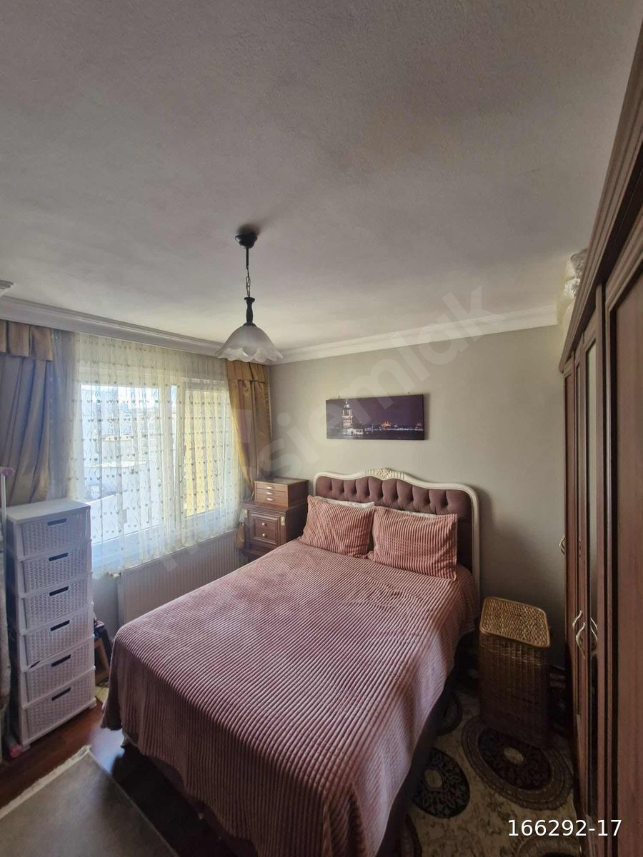 ATAŞEHİR K.BAKKALKÖY MAH. 3+1 KOMBİLİ BAKIMLI SATILIK LÜX DAİRE