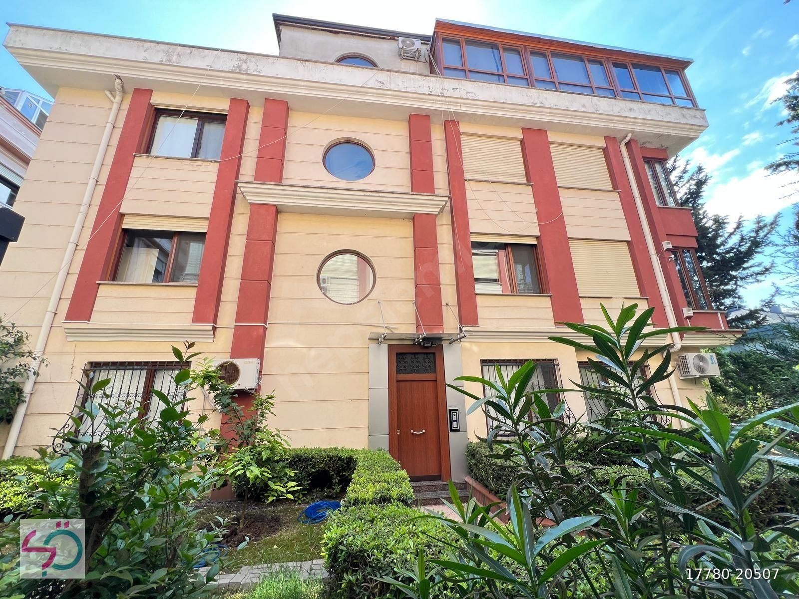 ŞEBNEM ÖZGÜL DEN ŞENLİKKÖY MERKEZ DE SATILIK BOŞ 4+1 DAİRE