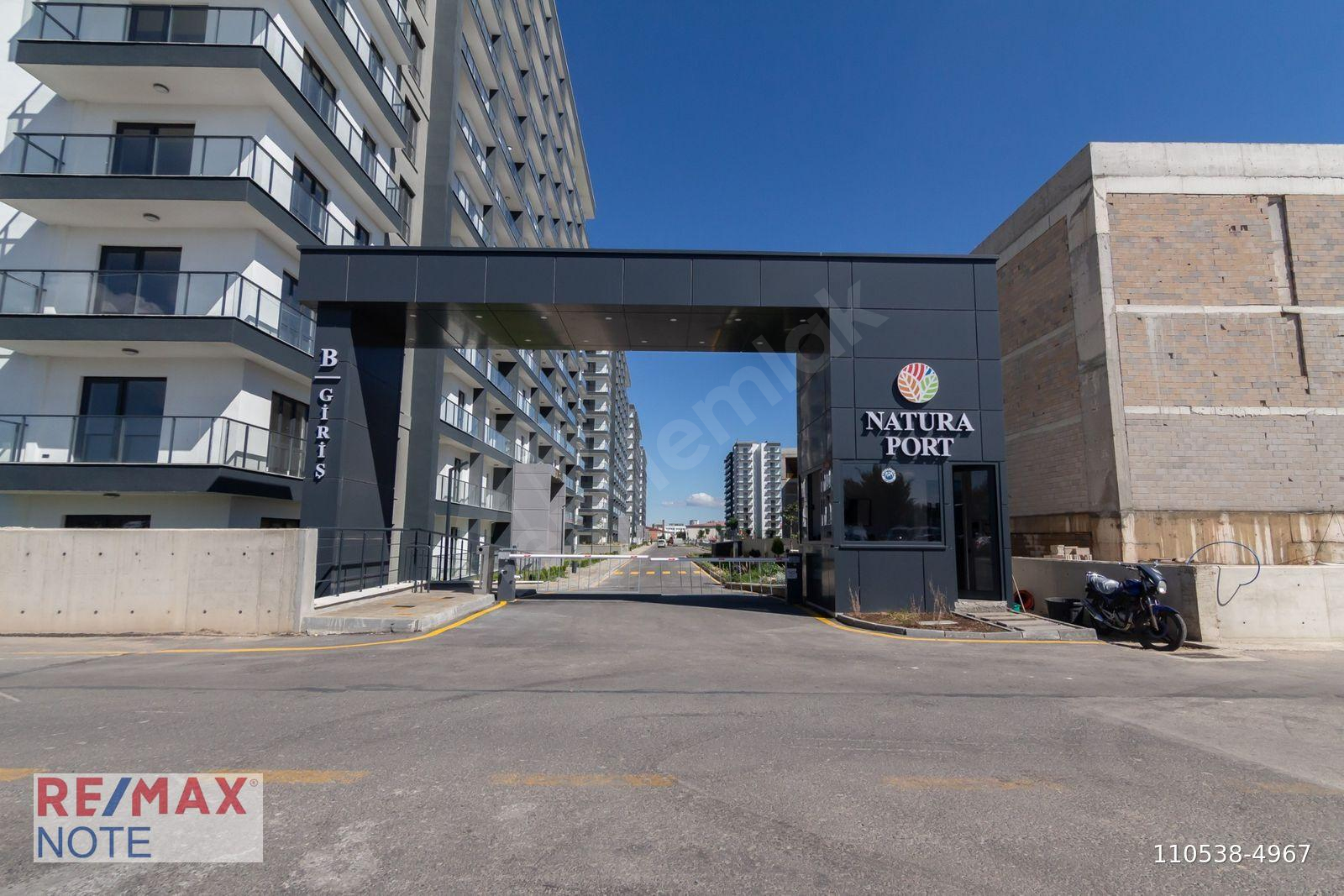 NATURA PORT'TA ARA KAT KİRALIK DAİRE 1+1