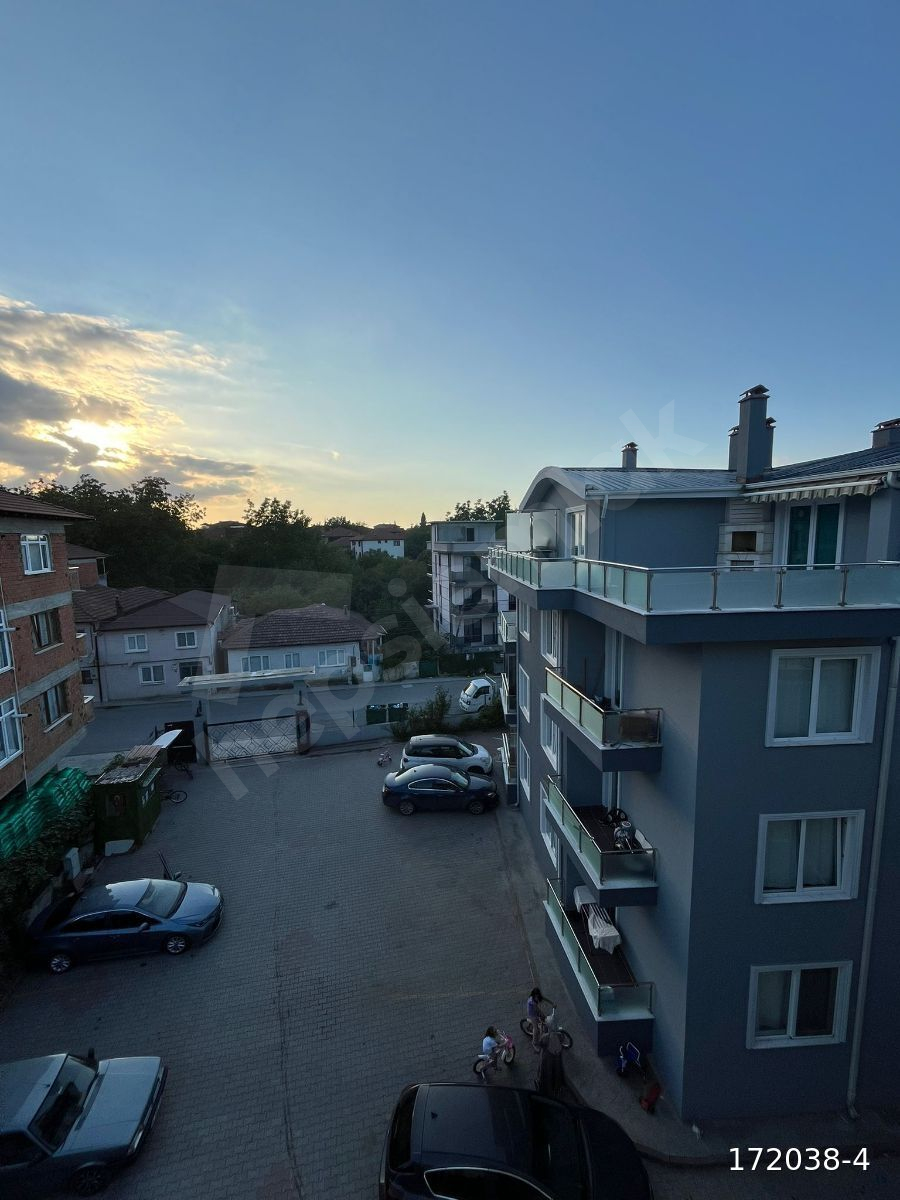 Sapanca Çiğdem Konaklarında 2+1 100 m² İskanlı Krediye Uygun