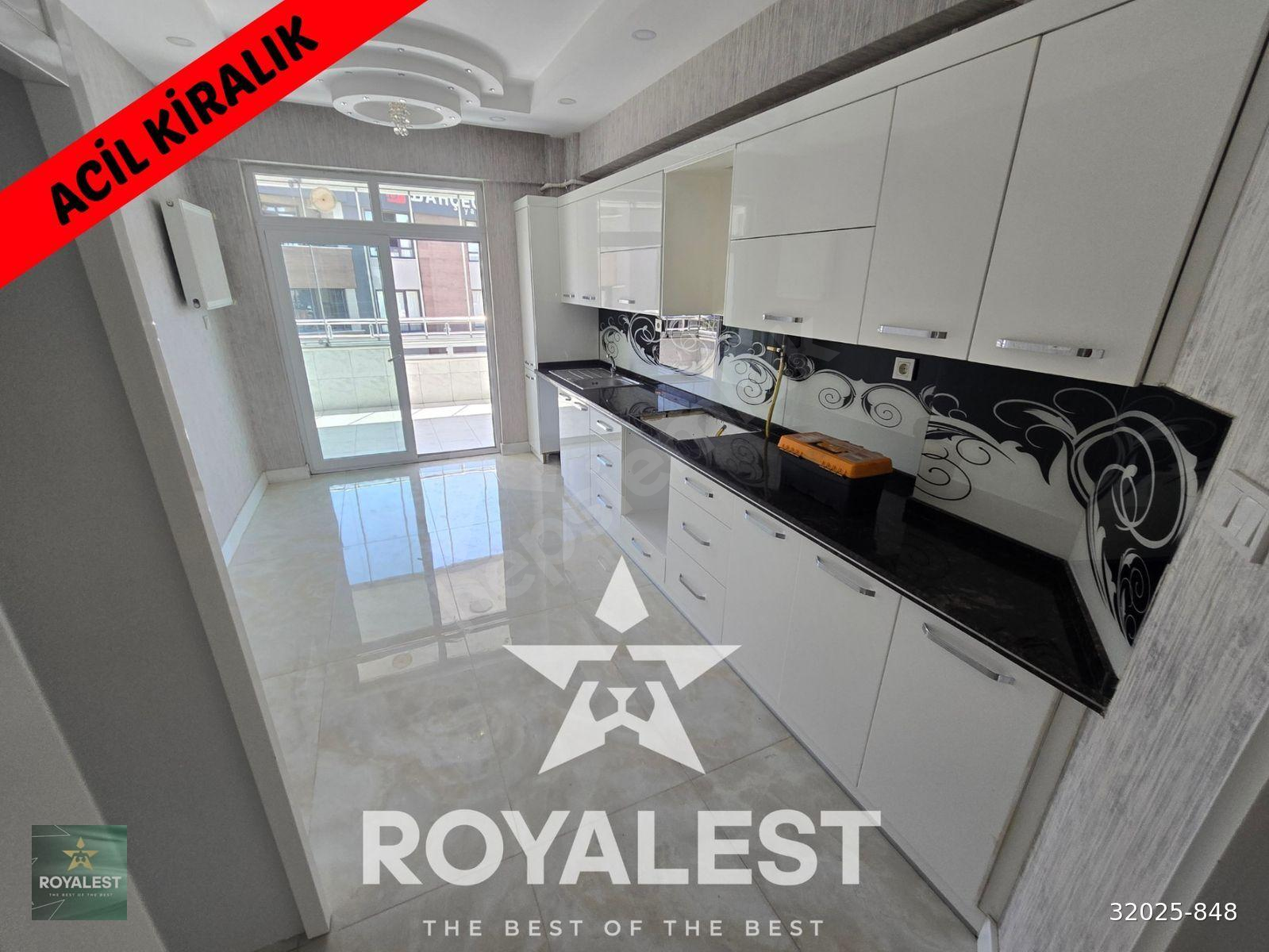 ROYALEST'TEN GENİŞ, ARAKAT, LÜKS, MERKEZİ KONUMDA KAÇMAZ FIRSAT