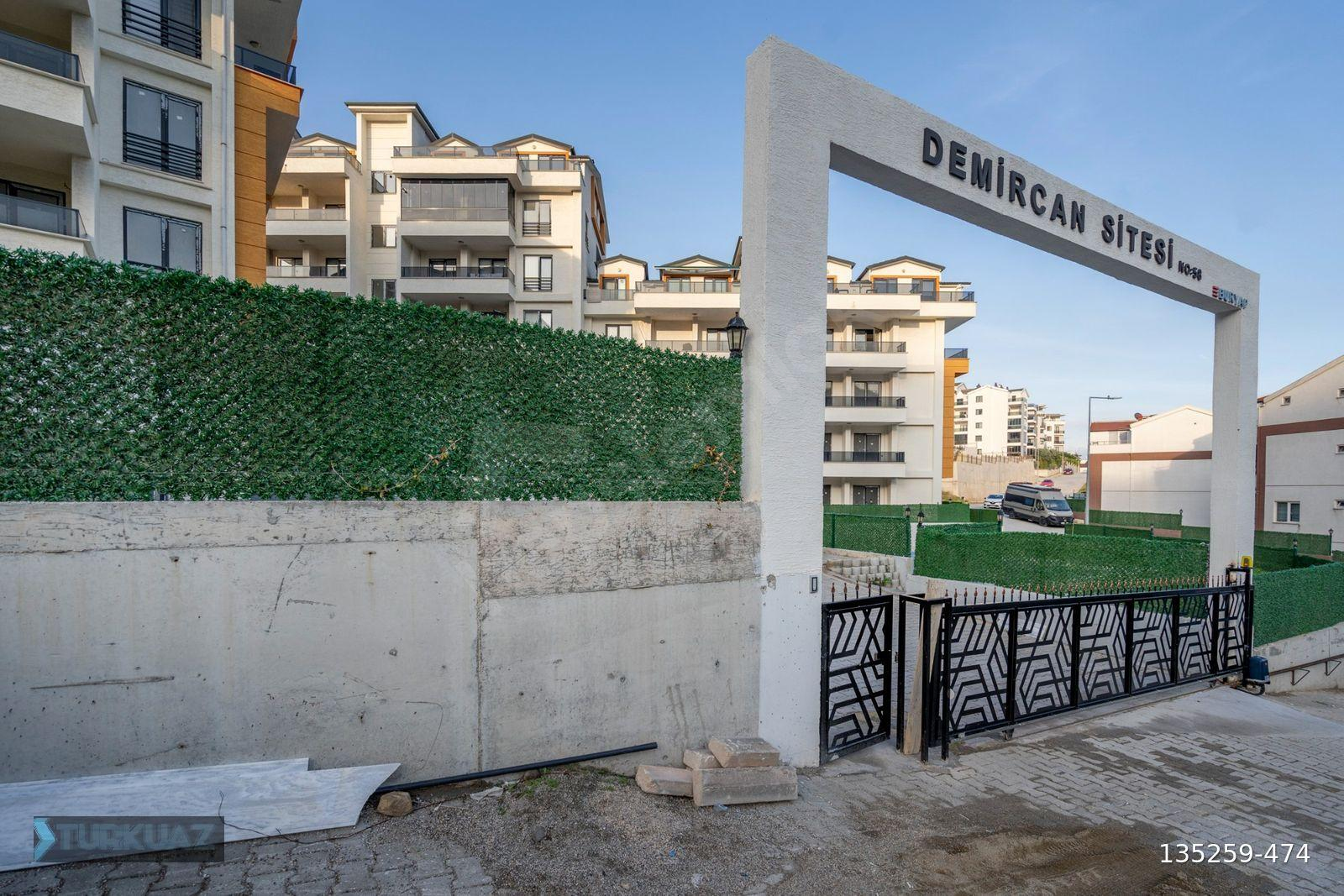 MUDANYA DEMİRCAN SİTESİ SATILIK 3+1 DUBLEKS