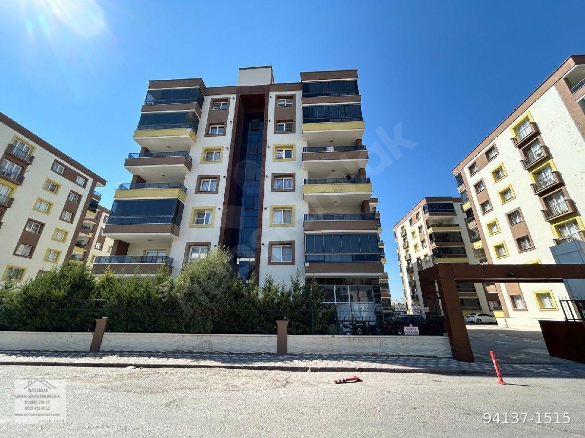 Akhisar Atatürk Mahallesi'nde 3+1 Satılık Daire