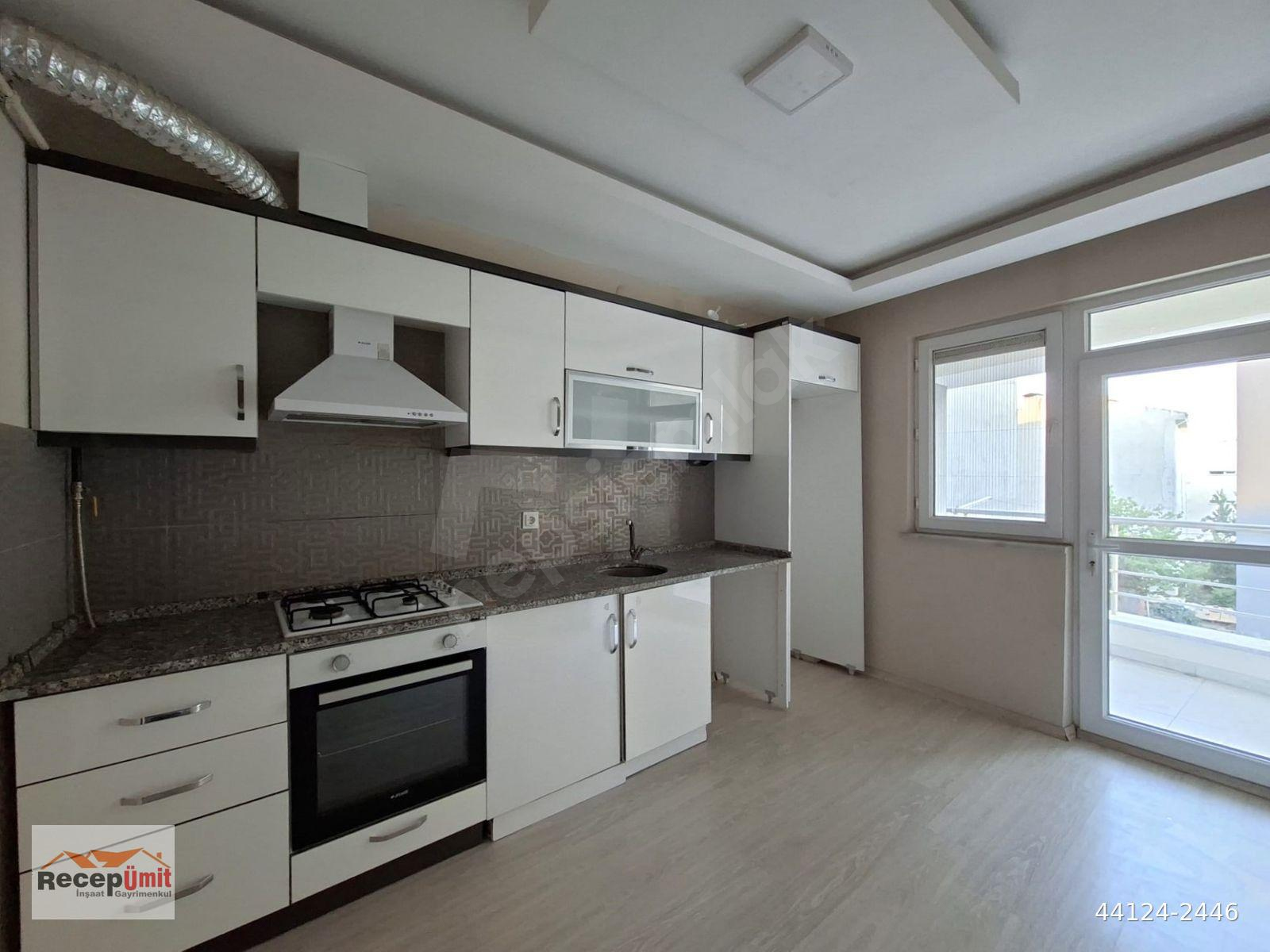 RECEP ÜMİT'TEN ESENLİ YAKININDA 3+1 ASANSÖRLÜ KİRALIK DAİRE