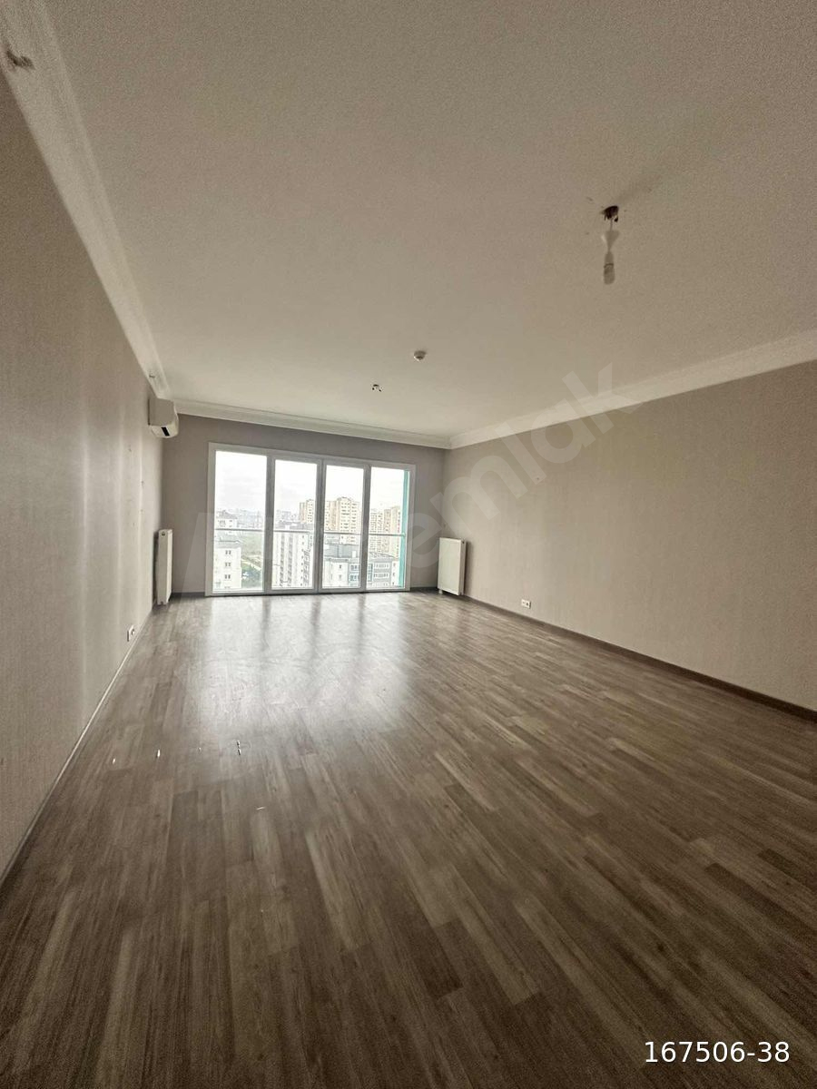 BİZİMEVLER 6 GÖKKUŞAĞI SİTESİNDE BOŞ SATILIK 3+1 DAİRE