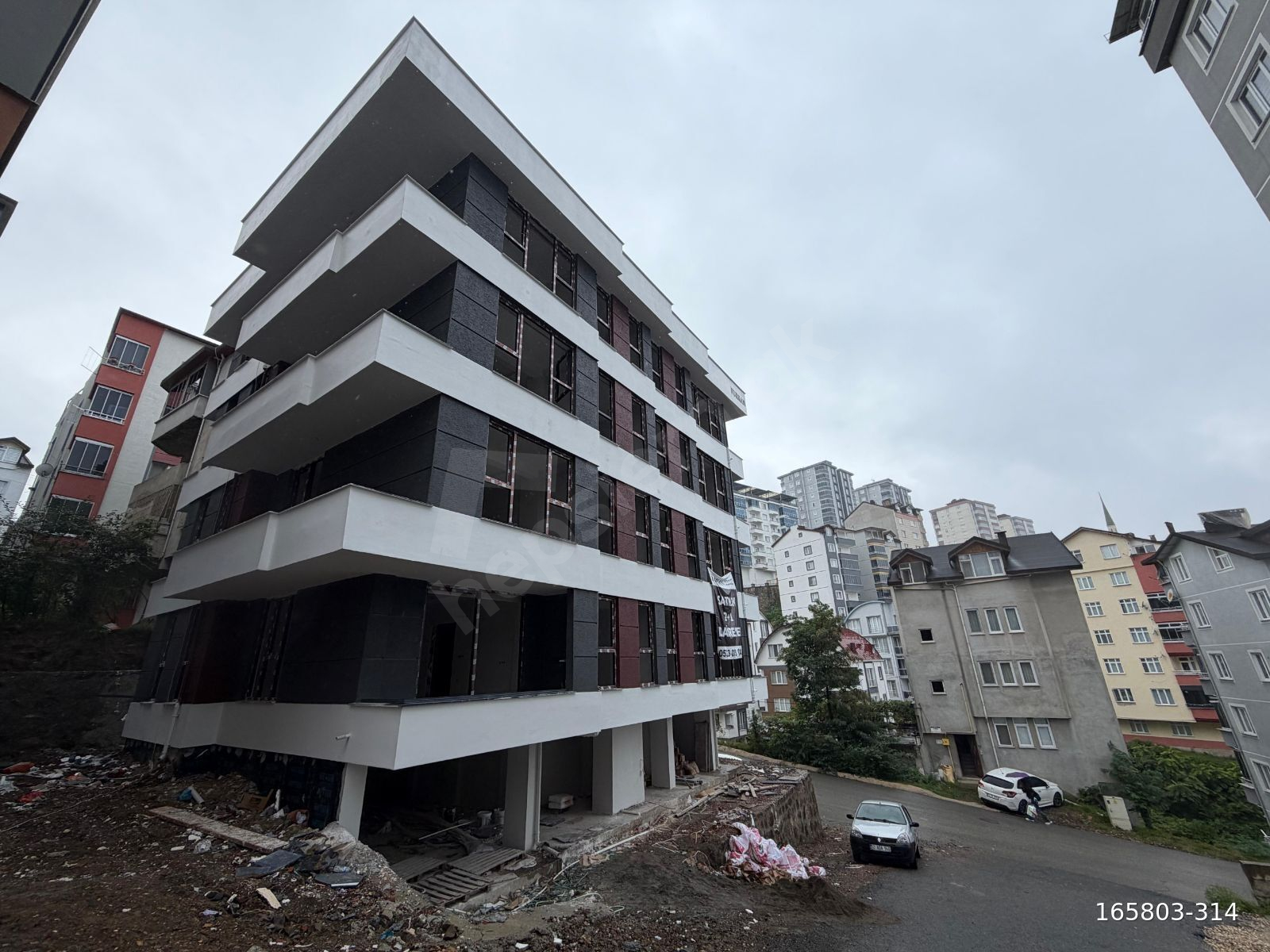 CİHANGİR EMLAK'TAN !!FIRSAT!! 2+1 YERDEN ISITMA MODERN DAİRE