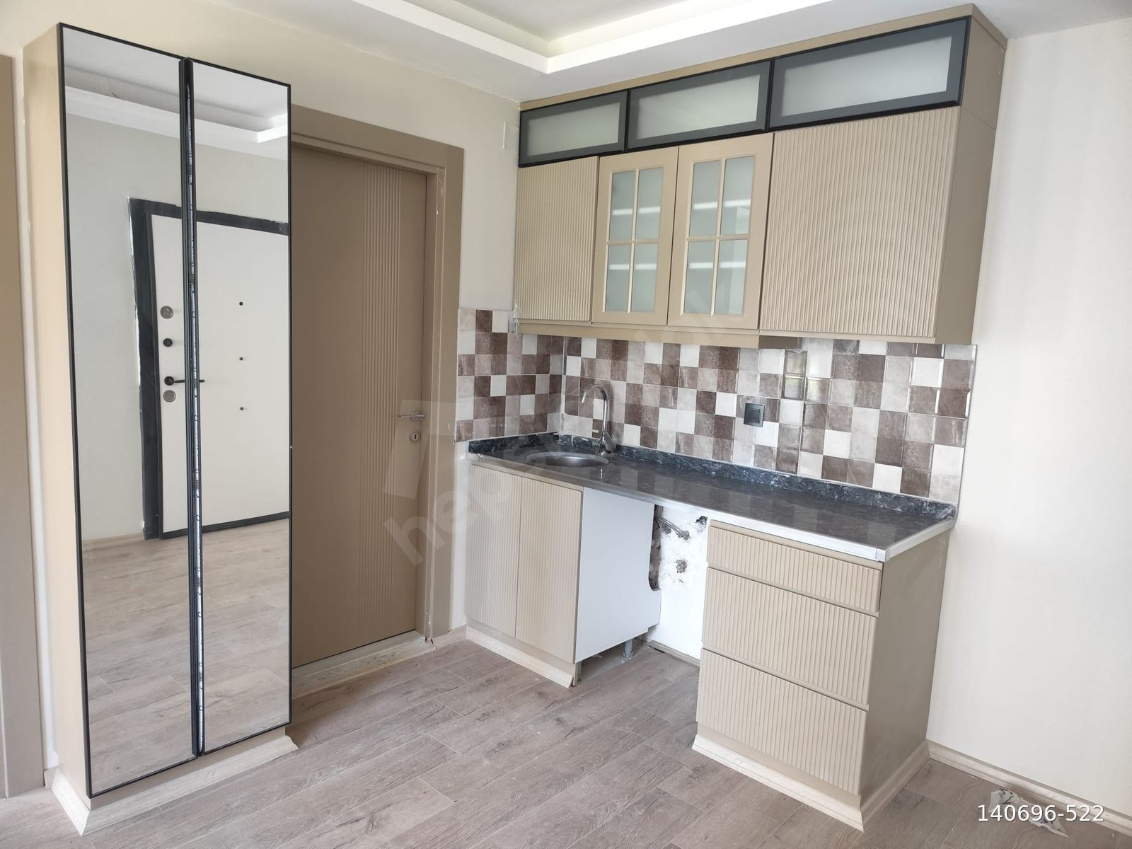 GELİNCİK CADDESİNDE KİRALIK 1+1 DAİRE