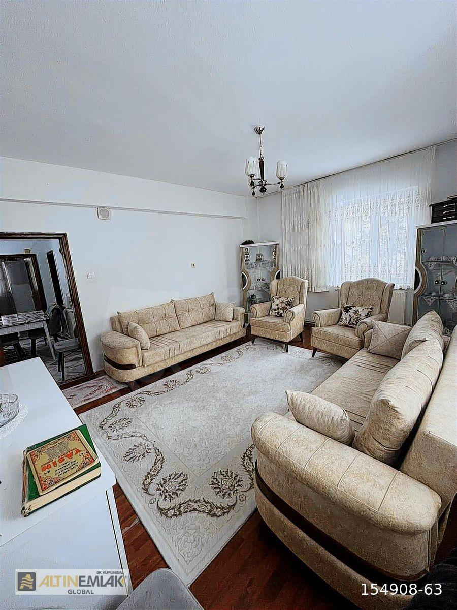 Cadde Üstü | 3+1 | 135 m² | Masrafsız | Ev Takasına Uygun