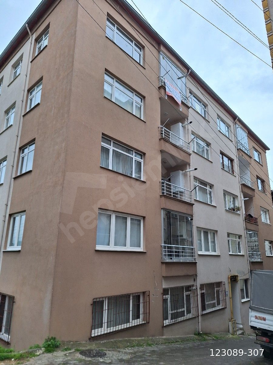 Emek emlaktan Osmaniye mah satılık doğalgazlı dördüncü kat daire