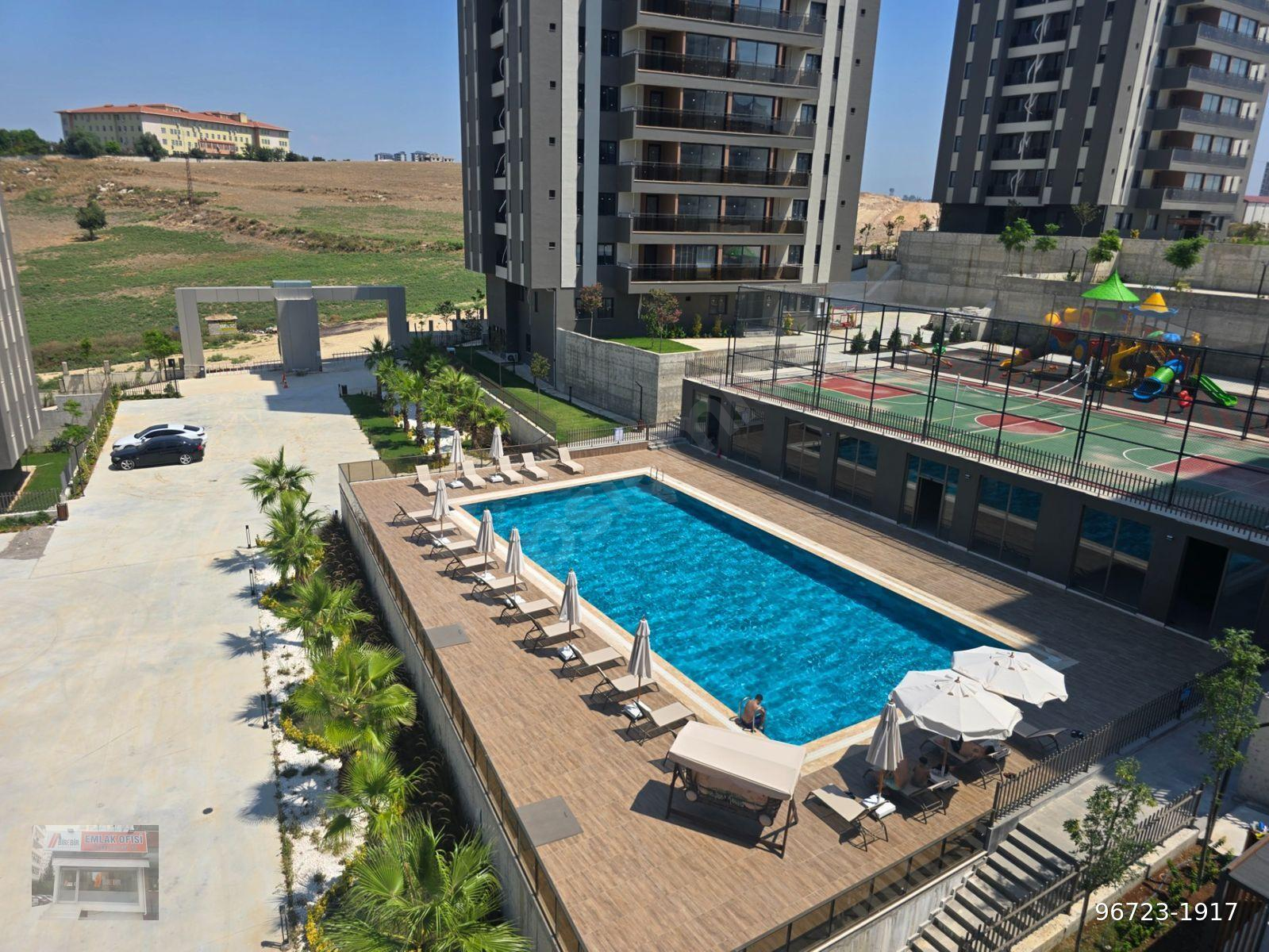 Şambayadı İskanlı Havuzlu Site İçerisinde SATILIK Lüks 2+1 Daire