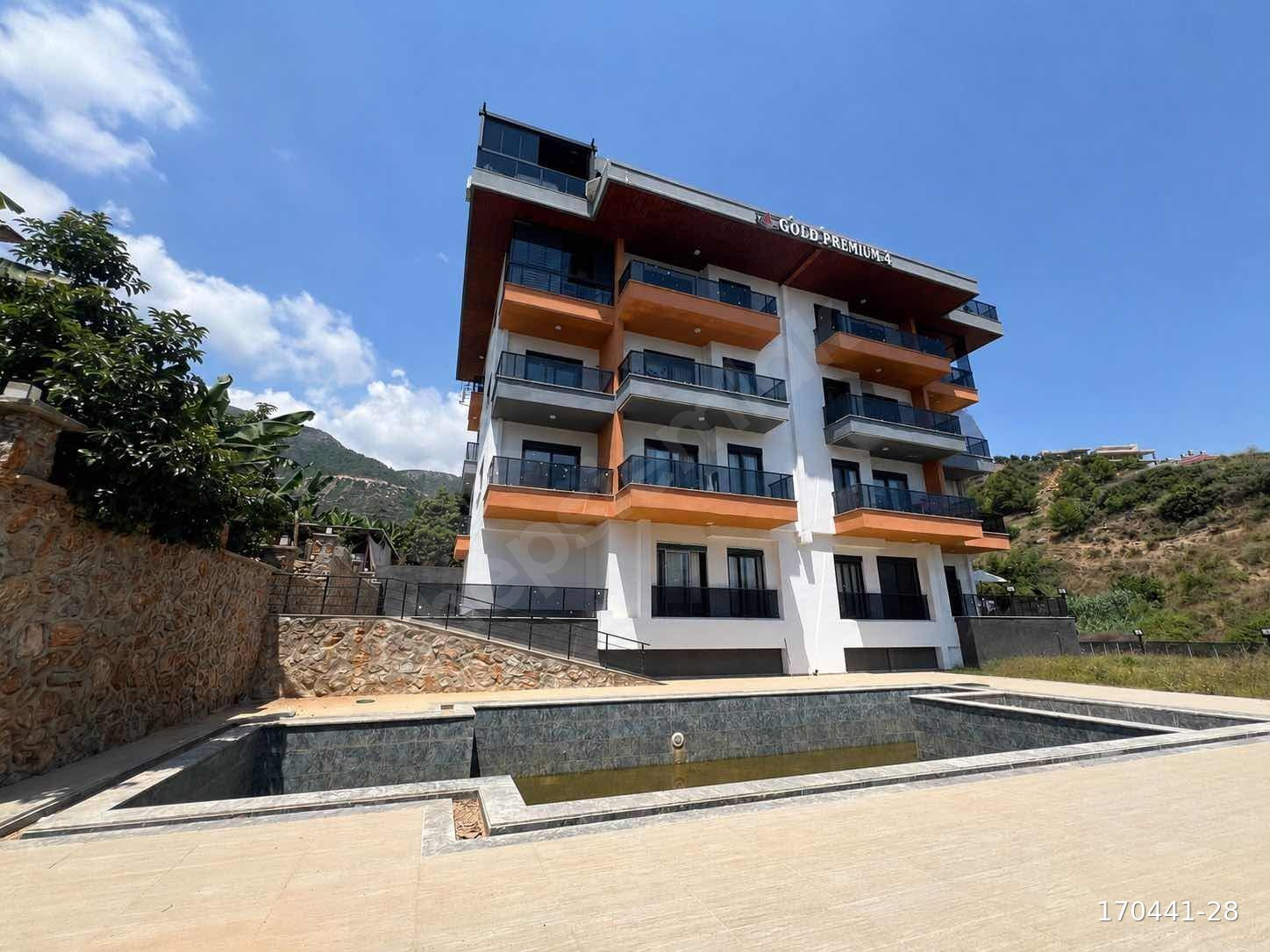 ALANYA CİKCİLLİ'DE HAVUZLU KİRALIK 2+1 DAİRE