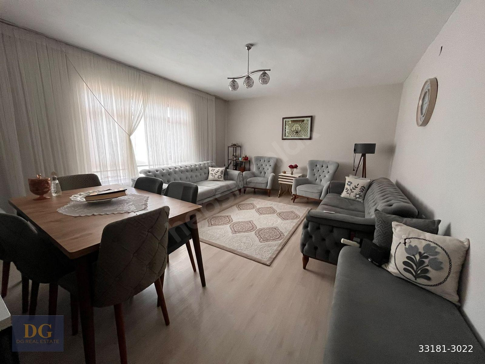 AKDERE'DE CADDE ÜZERİ 3+1 SATILIK DAİRE