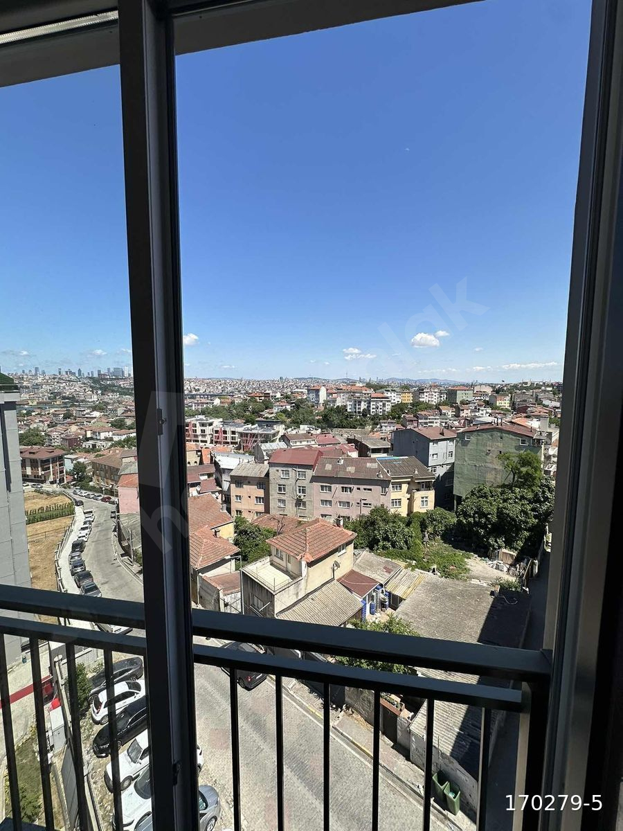 ACİL EYÜPSULTAN BAHARYAKA SİTESİ HALİÇ MANZARALI 3+1 EB.BANYO