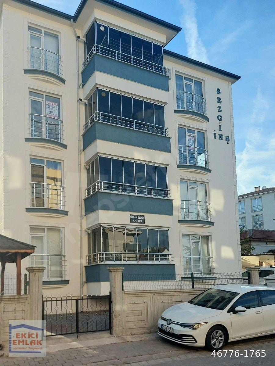 EKİCİ EMLAKTAN HAMİDİYE MAH İSTASYON CAD KİRALIK 2+1DAİRE ARAKAT EBEVENY BANYOLU KAPALI GARAJLI