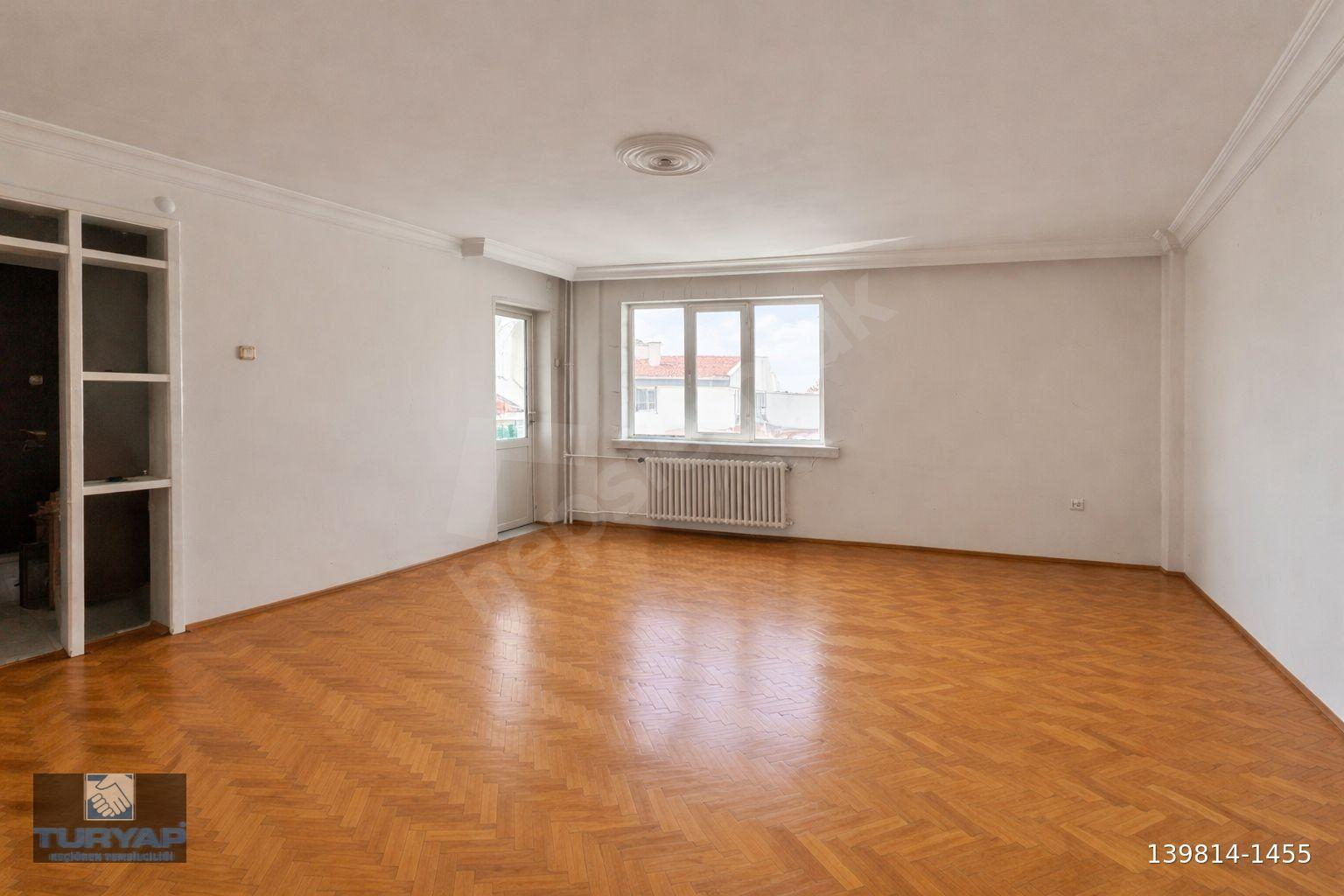 Batıkent'te Satılık 3+1 Daire, 100m², Kent Birlik Sitesi