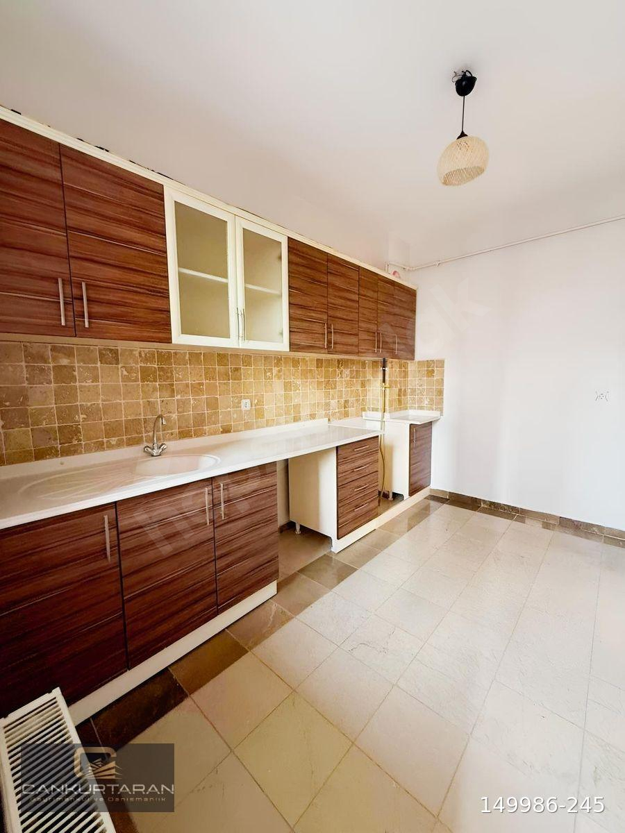 DURUKENT SİTESİNDE KOMBİLİ ARA KAT DAİRE