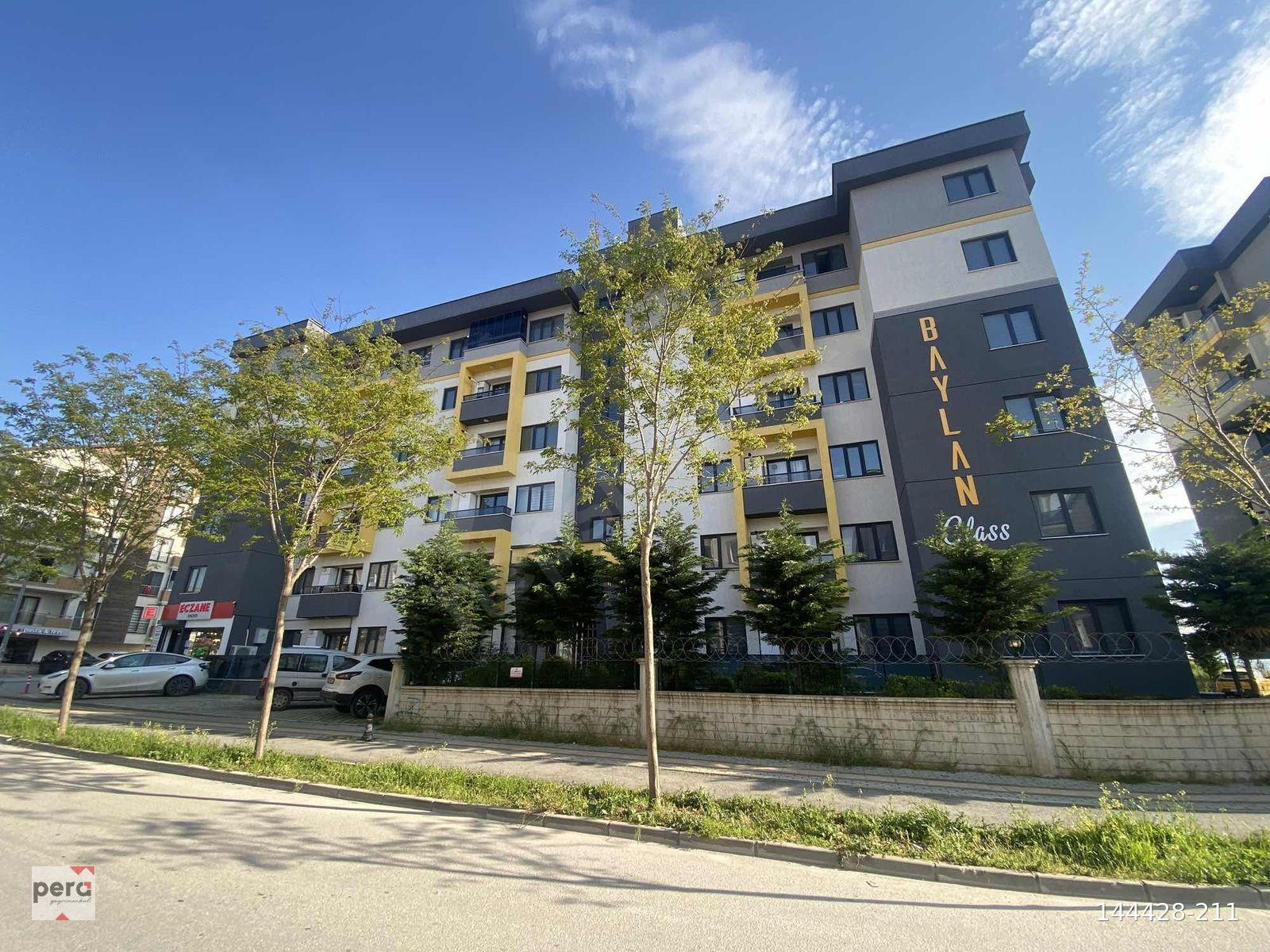 PERA'dan Baylan Class sitesinde temiz eşyalı 2+1 daire