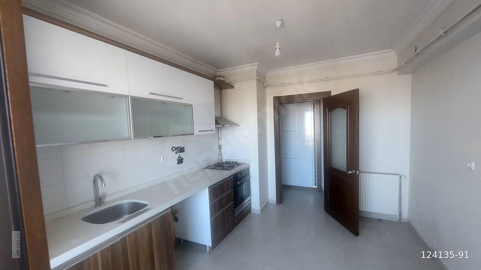 afyon merkez ana cadde üzeri 3+1 asansörlü daire
