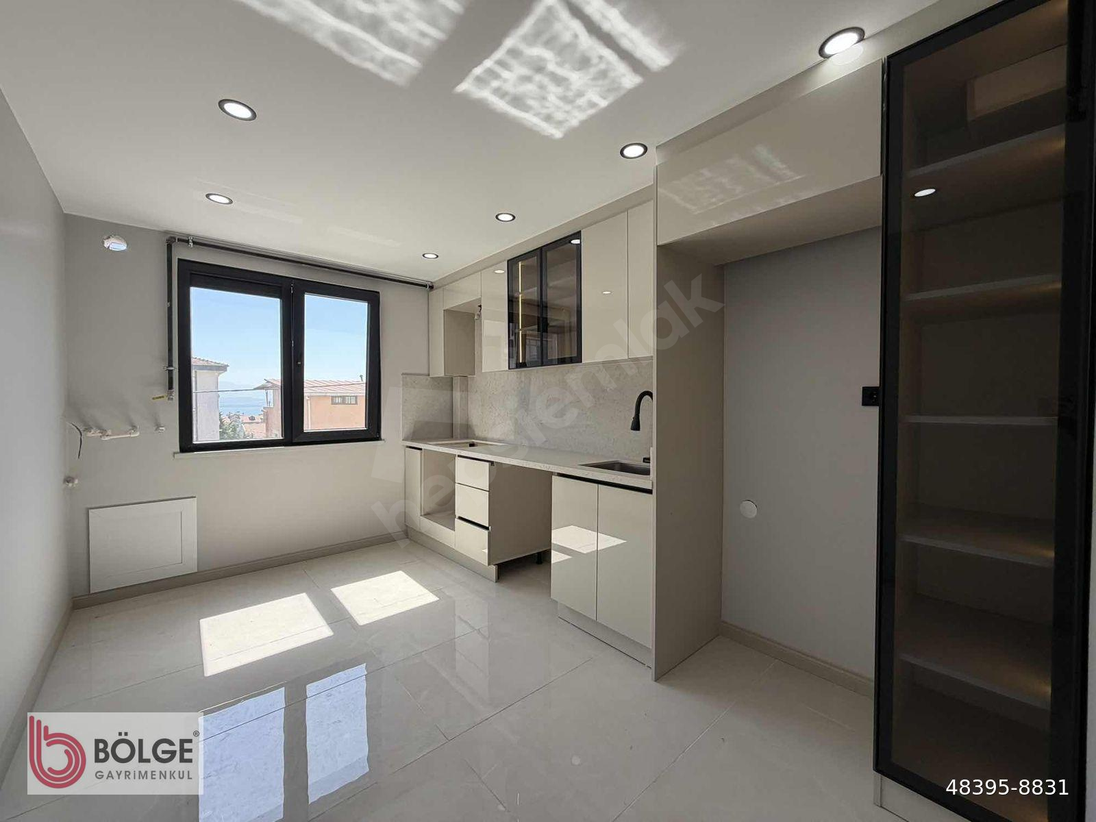 BAĞLARBAŞI MH. 2+1 95 m2 LÜKS ASANSÖRLÜ ARAKAT DAİRE