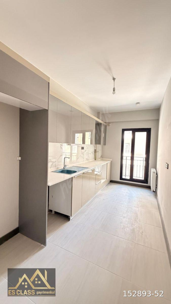 ÇARŞI MERKEZDE KENTSEL DÖN. ALANINDA 3+1 KİRALIK DAIRE
