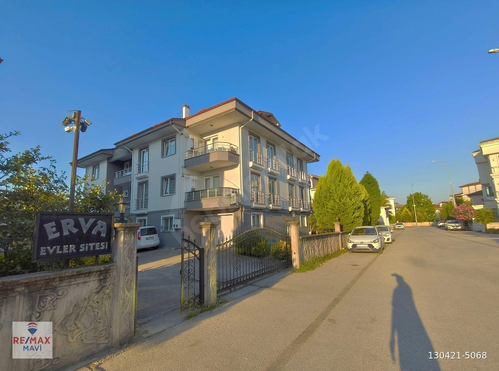 REMAX MAVİ'DEN SERDİVAN MİLLET BAHÇESİ YANI, 4+1, GARAJLI, DAİRE