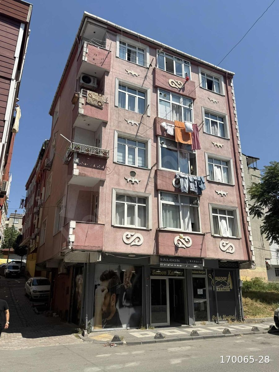 İsmail Ceylan'dan 2+1 Cadde Üzeri İnönü'de Hisseli Daire