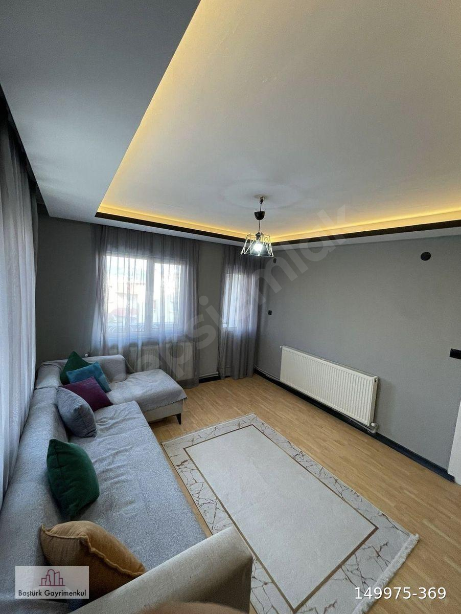 GÖRÜKLE MERKEZ DE AYRI MUTFAKLI ÇİFT BALKON TASARIMLI DAİRE