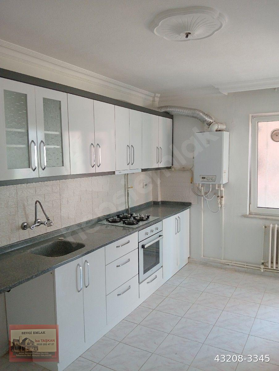 BALİKESİR ALTIEYLÜL BAHÇELİEVLER 3+1, 120M2